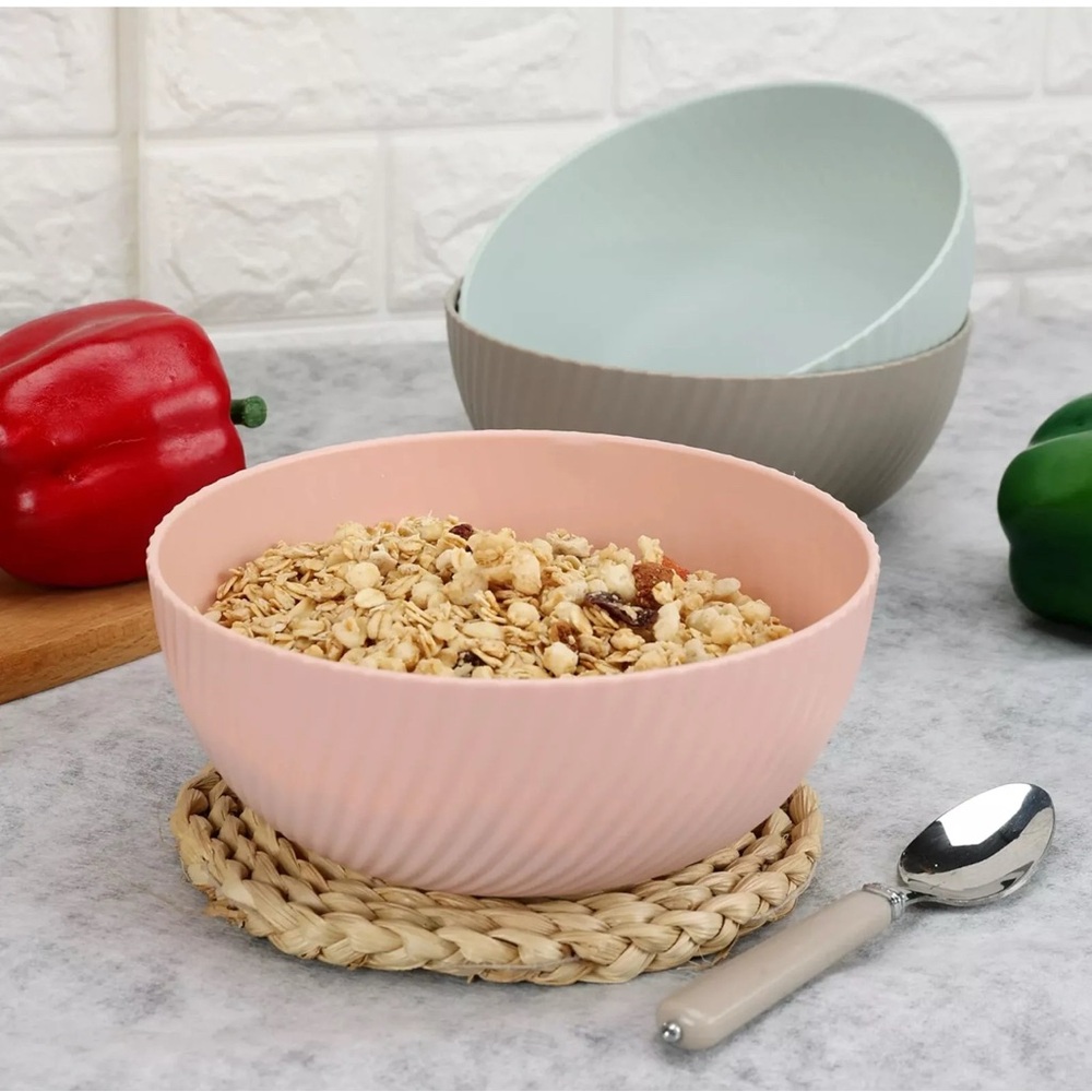 Set of 4 MAINSTAYS Plastic 38oz Cereal Bowls Round Textured BPA Free Pink
